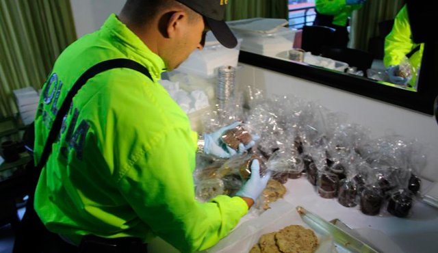 Madre e hijo hacían tortas y galletas de marihuana y luego las vendían a través de una página de internet. Colprensa