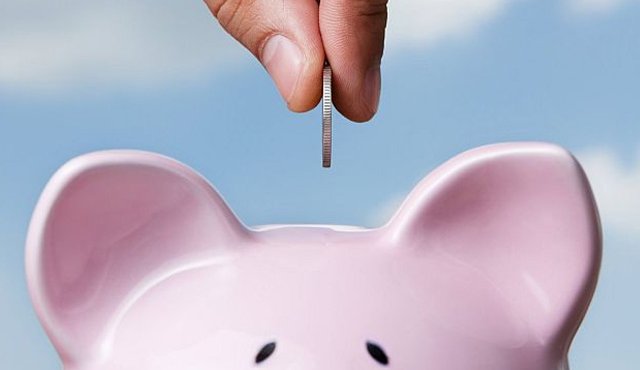 Si pretende acumular dinero por medio de su cuenta de ahorro, tenga cuenta que los intereses, entre 0,21% y 3,11% efectivo anual, están por debajo de la inflación anual registrada en 2016, que fue de 5,75%. Internet