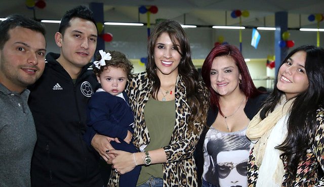 La familia Rubio acompaña al 10 de la Selección, James Rodríguez, en la Copa Mundo de la Fifa Brasil 2014. En la foto colprensa