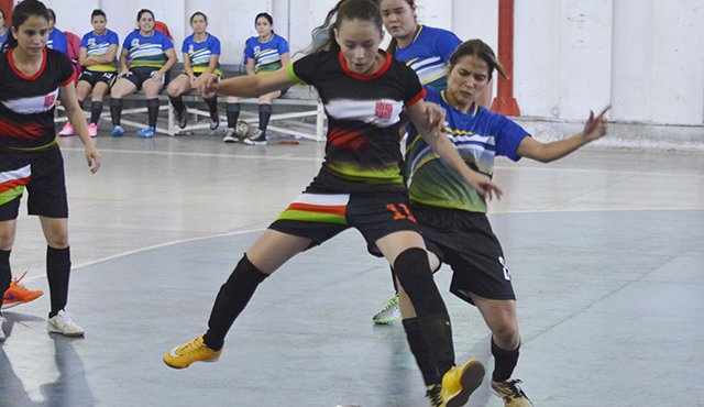 Los Juegos Universitarios departamentales cierran su primera parte en lo que concierne a los deportes de conjunto, cuando hoy se disputan las finales en fútbol, baloncesto y fútsala en la Universidad Francisco de Paula Santander. Edinsson Figueroa