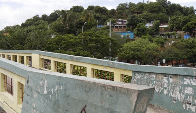 Los vecinos de Cerro La Cruz dijeron a La Opinión que no quieren que su barrio se vuelva a convertir en un santuario de delincuentes. Mario Franco