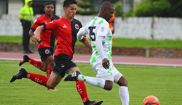 El Cúcuta Deportivo venció 4-2 al Boyacá Chicó, pero perdió la oportunidad de jugarse la final del Torneo Águila 1-2017. Colprensa