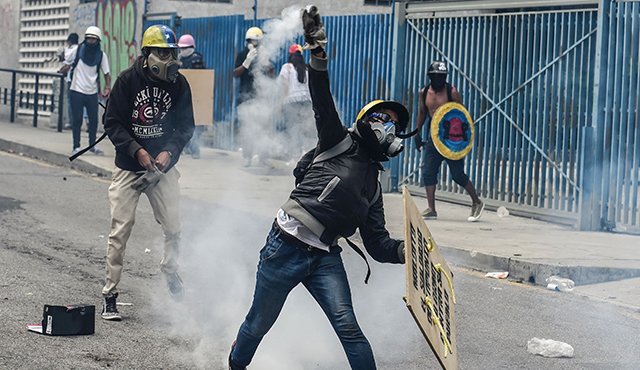Las protestas que estallaron el 1 de abril dejan 66 fallecidos. AFP