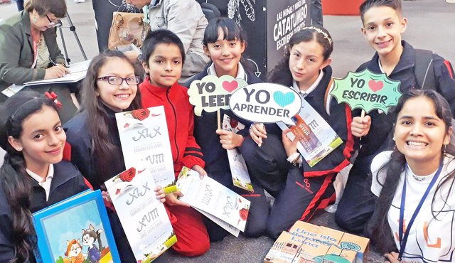 Hacer que el aprendizaje sea divertido es uno de los objetivos de Juventudes Literarias, una fundación que promueve la lectura y los espacios culturales. Cortesía
