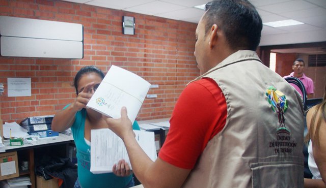 El conocimiento aprendido en la universidad será puesto a disposición de los procesos de restitución de tierra que se adelantan en el departamento. Archivo
