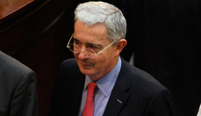 El tribunal no halló elementos que indicaran que el senador Álvaro Uribe tuvo conocimiento de tales hechos. Colprensa
