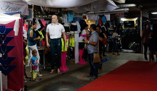 33% crecieron las ventas en la segunda edición de la feria. Archivo La Opinión