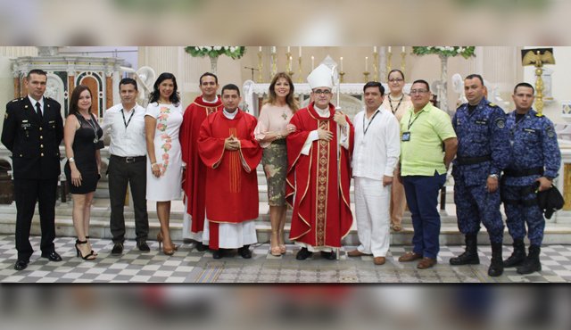 José Joaquín Peña, Paola Torrado, Carlos Insuasti, Judith Jaimes, Rhonald Suárez, Leonardo Mendoza, Claudia Uribe, Víctor Manuel Ochoa, Germán Ricaurte, Belsy Cordero, Julio Mario Rey, Gerson Méndez y Fabio Parra. Cortesía