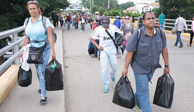 Desde Venezuela aún no se han establecido planes y precios de hoteles para recibir a los fanático del fútbol, debido a la situación de económica que tiene el país. Archivo La Opinión