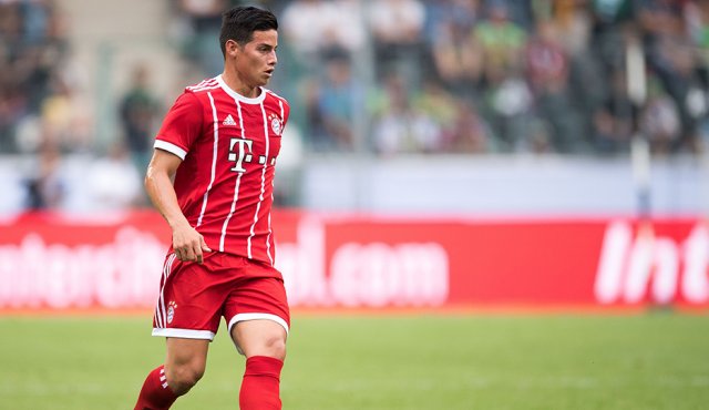 James Rodríguez estuvo muy activo en sus primeros minutos como jugador del Bayern. AFP