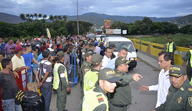 Desde Venezuela fue enviado a Cúcuta el cadáver de Libardo Fuentes Hernández, el conductor de la retroexcavadora que fue asesinado por un sargento del Ejército de ese país. Edinsson Figueroa