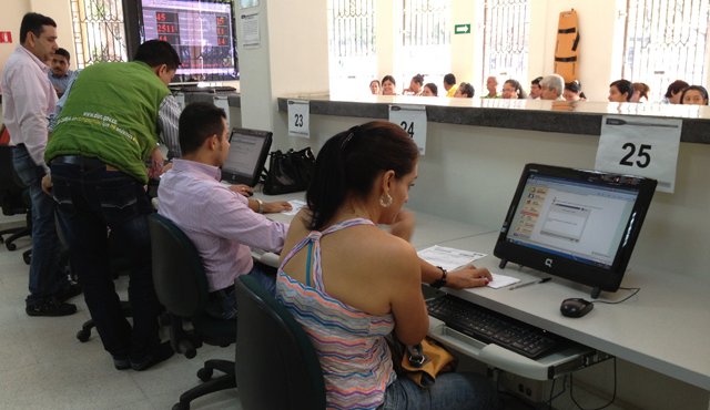 Funcionarios de la Dian en Norte de Santander han visitado este año cerca de 400 deudores morosos, para acordar formas de pago. Archivo La Opinión