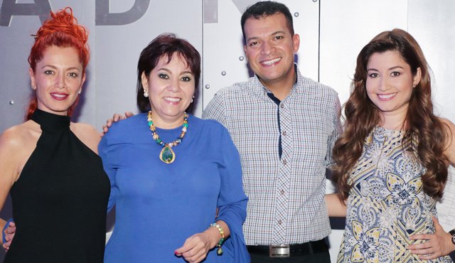 Adriana Llorente, Diva Vargas, Leonardo Gutiérrez y Tatiana Torrado. La Opinión