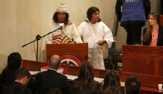 La Corte Constitucional desarrolló una audiencia pública al constatar la existencia de una grave situación de los pueblos indígenas en el país. colprensa