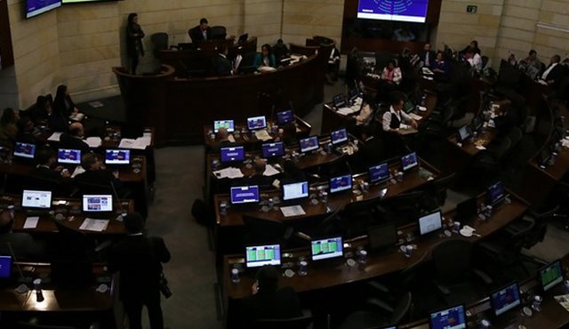 La bancada que si tenía la mayoría de sus senadores fue el Centro Democrático. Colprensa