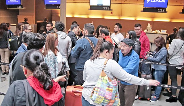 De acuerdo con la comparación desarrollada por The Economist, con la devaluación actual, los colombianos que quieren viajar al exterior deben tener en cuenta que en Brasil y Argentina el dinero les va a rendir menos. Colprensa