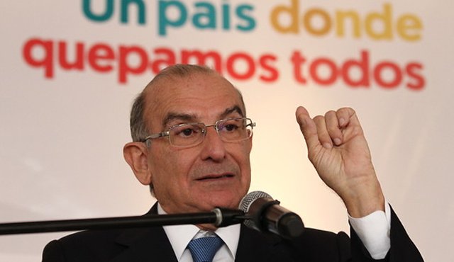 Resaltó que en octubre presentará su propuesta programática la cual espera construir desde hoy con la participación de los colombianos. Colprensa