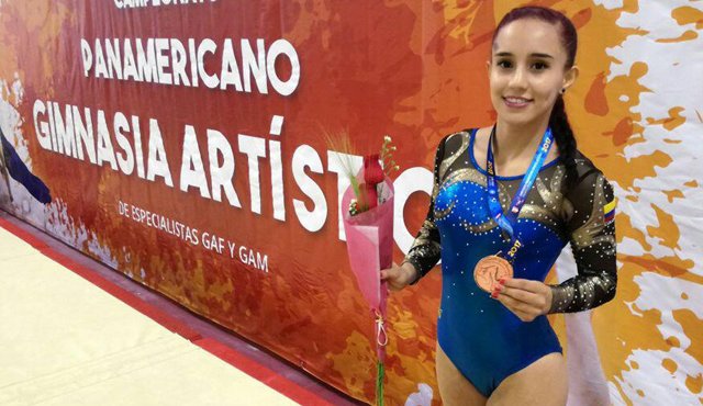 Dayana Ardila fue la gimnasta más destacada de la selección Colombia femenina en el panamericano de especialistas, que se llevó a cabo en Lima (Perú). Cortesía