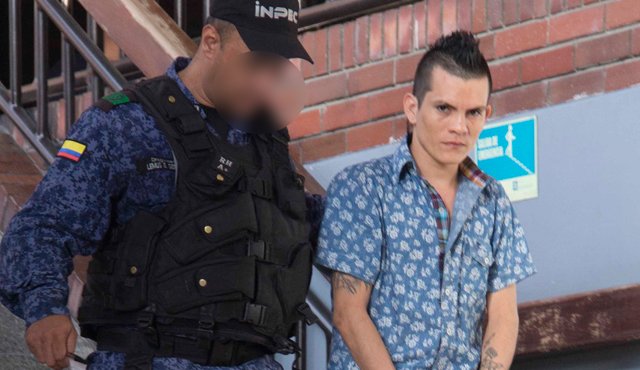 José Luis Albarracín Rodríguez, a su salida del Palacio de Justicia tras ser sentenciado. Alfredo Estévez