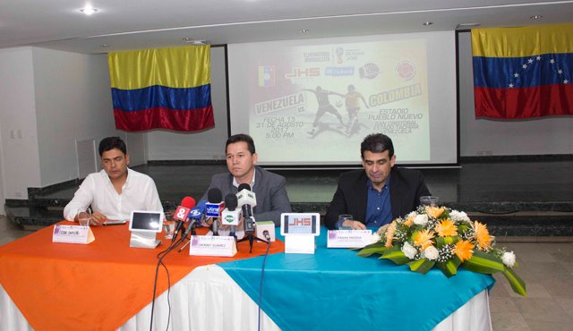 Los funcionarios designados por la federación venezolana atendieron ayer a los medios colombianos, en el Hotel Bolívar. Alfredo Estévez
