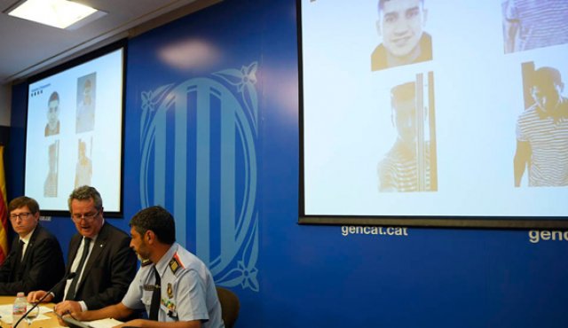 La Policía catalana confirmó la muerte del atacante que dejó 15 víctimas mortales, entre ellos dos niños de siete y tres años, una hispano-argentina, tres italianos, dos portuguesas, una belga, un estadounidense y un canadiense. AFP