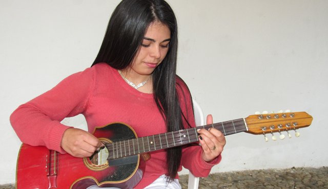Kelly Moreno Maldonado combina la música con los estudios de ingeniería. Roberto Ospino