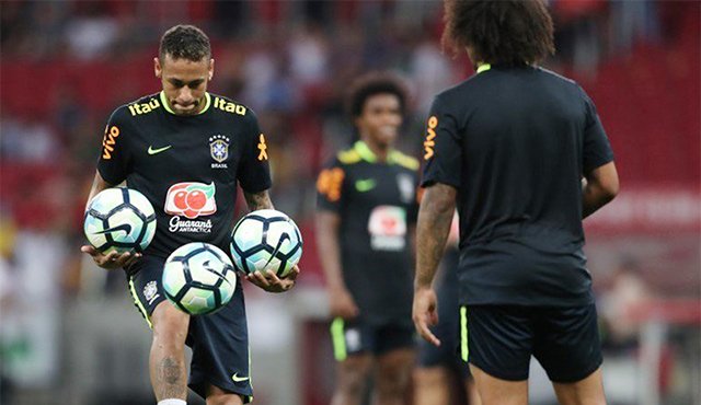 El choque entre basileños y ecuatorianos será a partir de las 7:45 p.m. en el estadio Arena do Gremio de Porto Alegre (Brasil). Tomada de Twitter
