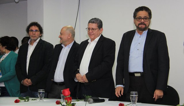 Las Farc insisten que “de manera contundente y sin vacilación advertimos que no habrá colados en nuestros listados". Colprensa