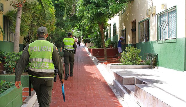 Los policías deberán responder por falsedad en documento, destrucción de evidencia, fraude procesal, cohecho y prevaricato por omisión.
Colprensa