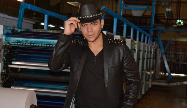 Kavir Sánchez diseña su vestuario para marcar diferencia. Edinsson Figueroa