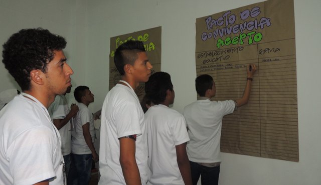 Los estudiantes que asisten en representación de las instituciones educativas del Catatumbo contarán con una planta oficial de 991 maestros y no se continuará con la educación contratada. Cortesía