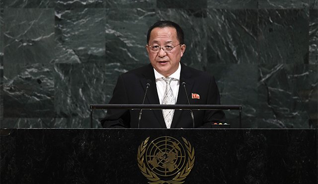 Ri sostuvo asimismo que las "bárbaras y odiosas" sanciones impuestas por Washington no harán cambiar de opinión a Pyongyang sobre sus crecientes tests misilísticos y balísticos. AFP