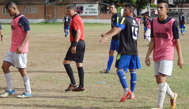 La última fecha de la segunda fase dejó más de 42 goles, 15 clasificados y un conjunto esperando rival, por líos disciplinarios. Las fechas y lugares de los octavos de final, están por definir. Suministrada
