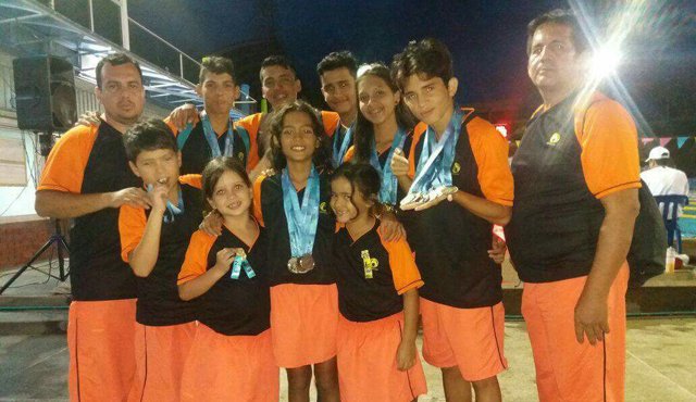 Nueve nadadores hicieron parte de la representación que viajó el pasado 15 de septiembre a Bucaramanga para disputar el Festival Ciudad Bonita de natación. Cortesía