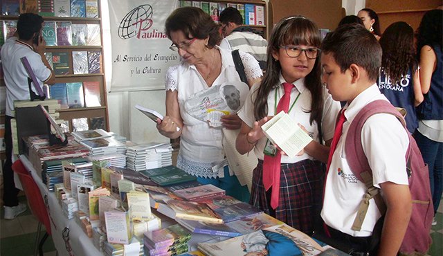 La Feria del Libro de Ocaña se cumplió en el colegio Don Bosco, En total fueron 235 actividades para promover la lectura y la escritura. Javier Sarabia