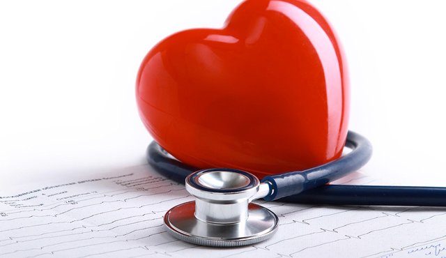 El Journal of Epidemiology & Community Health publicó un estudio que relaciona al matrimonio con un corazón sano. Tomada de internet