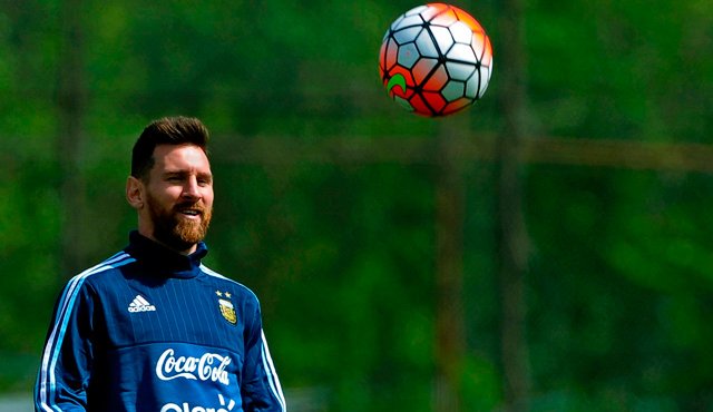 Lionel Messi buscará clasificar a Argentina al Mundial de Rusia. AFP