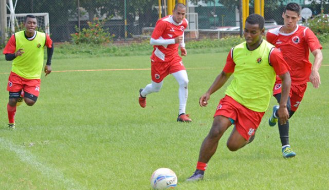 El conjunto motilón debió jugar el domingo contra Leones FC por la fecha 15 del Torneo Águila. Edinsson Figueroa