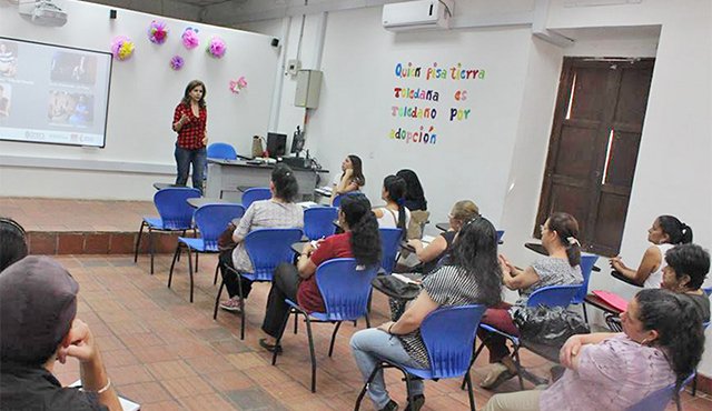 La Alcaldía de Toledo tiene un convenio con Artesanías de Colombia para capacitar a los toledanos que cultivan café, para que elaboren productos artesanales y le den nuevos usos al grano. Cortesía