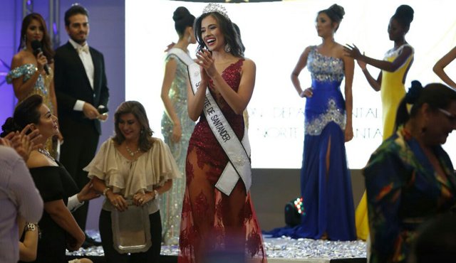 Laura Juliana Claro Juan Pablo Cohen