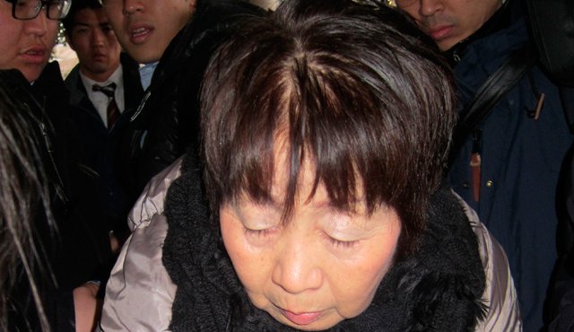 Chisako Kakehi recibió el apodo de ‘viuda negra’ en referencia a una araña que come a los machos tras el apareamiento. AFP