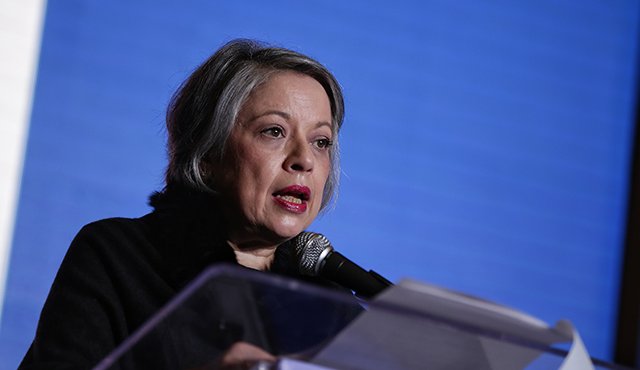 Según la Fiscalía, la gestión de los senadores ante las autoridades gubernamentales competentes, dio con la aprobación de un contrato de estabilidad jurídica en 2012. Colprensa