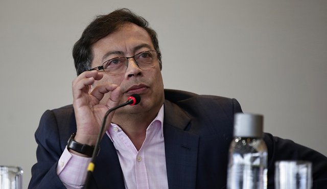Gustavo Petro Archivo