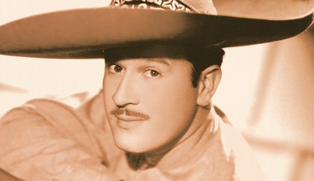 Infante era el 'héroe' de la cultura popular mexicana, en 1957 en medio de sus afanes por cumplir con su apretada agenda y sus sueños de ser aviador, tomó un avión de carga que terminó estrellándose. Internet | Referencial