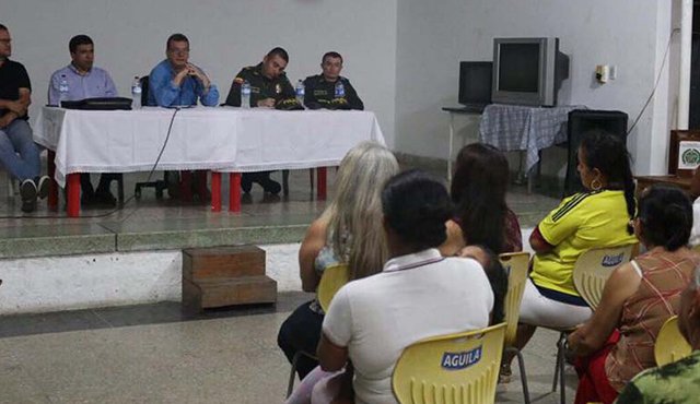 La comunidad les exigió a las autoridades hacer mayor presencia y ser más afectivos en este sector. Cortesía