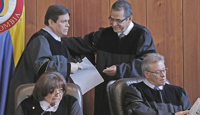 El magistrado Gustavo Malo, involucrado en el ‘cartel de la toga’, mantendría su cargo y salario; pero no podría asumir nuevos casos y los que llevaba serían reasignados a otros magistrados. Colprensa