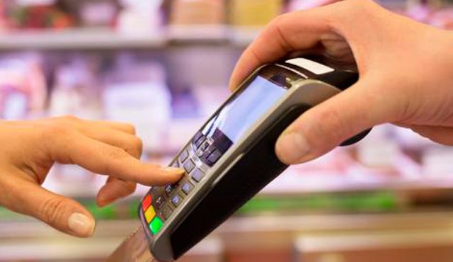 El Banco de la República aseguró que la medida responde a la necesidad de darle un "impulso" a la economía nacional, acorde al crecimiento de un 2% en el tercer trimestre del año. Colprensa