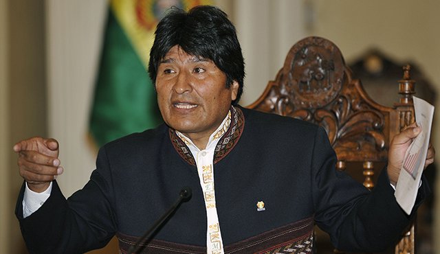 El dictamen del Constitucional establece que Morales y otras autoridades podrán volver a postular a cargos electivos sin restricción. Archivo La Opinión
