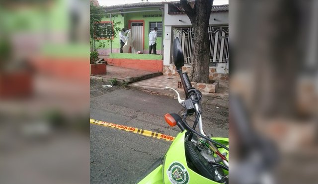 El hombre fue asesinado en el garaje de su casa. Mario Caicedo