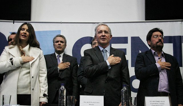El próximo martes se conocerá el nombre del nuevo precandidato del uribismo, que saldrá del trío que aún se mantiene para la encuesta. Colprensa